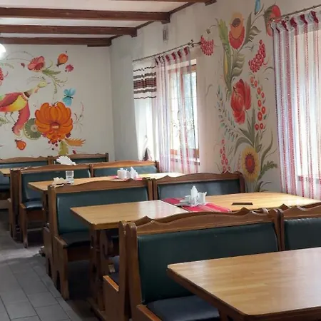 Maison d'hôtes три підкови *